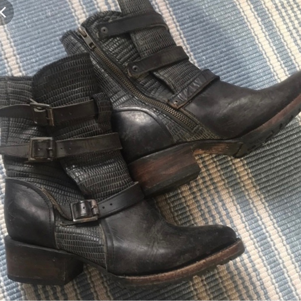 ❤️ISO❤️ Freebird Apex Sz 9